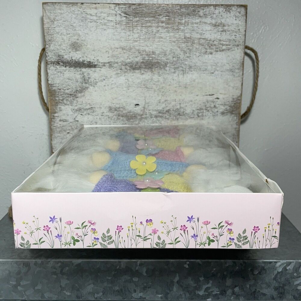 In Full Bloom Easter Gnomes Decorative Garland For Tables, Stairways 72" Long - Picture 5 of 12